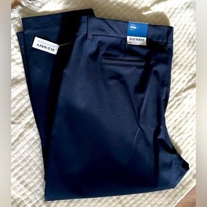 High-Rise Pixie Ankle Length in Navy